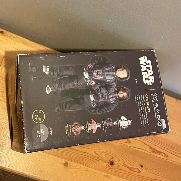 STAR WARS Darth Vader Sleeping Bag - Picture 9 of 10